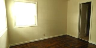 Rent Special: 1/2 Off June's Rent!! 1 bed 1 bath Duplex near Bush Park! Gallery 10