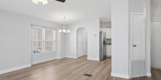 1864 E AUGUSTA Avenue Gallery 31