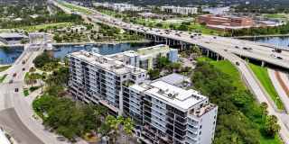 201 W LAUREL STREET Gallery 1