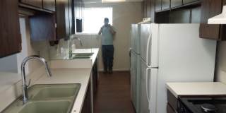 Studio with extra large closet and Bath, 600 sqft with walk in closet, washer/dryer in complex Gallery 10