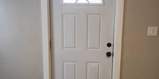 Charming 3 - Bedroom Property in Prime Location Gallery 28