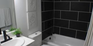 Renovated 2-Bedroom, 1.5-Bathroom Condo in South Bend – $1,435/Month – Accepting Section 8 (Lawn Care & Snow Removal Included!) Renovated 2-Bedroom, 1.5-Bathroom Condo in South Bend – $1,435/Month – Accepting Section 8 (Lawn Care & Snow Removal Included!) Gallery 6