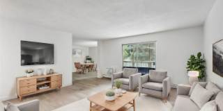 (55+) Newly Renovated 2br Condo in the Heather Gardens Community Gallery 1