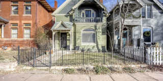 Renovated Historic 4BR Denver Home w/ Private Yard Gallery 6