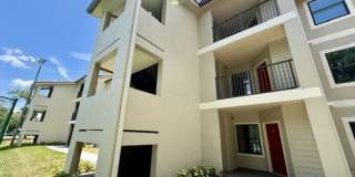 Two  bedroom and two bathroom condo with lakeview balcony Gallery 1