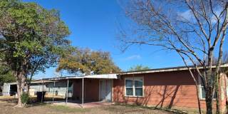 Charming remodeled 3-bedroom home for lease! Gallery 32