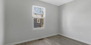 5004 ROANOKE Place Gallery 20