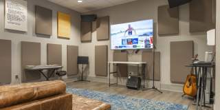 The Morris Gallery 38