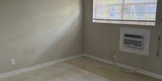 1825 N 17th Court Gallery 5