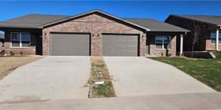 Nice Newer Duplexes Near XNA and Bentonville Gallery 6
