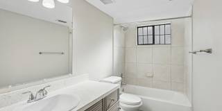Brentwood Apartments Gallery 9