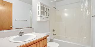 3BR/2.5BA Two-Story Home in Bethany/NW Portland — Expansive Backyard Deck, Fully Fenced Yard & 2-Car Garage Gallery 25
