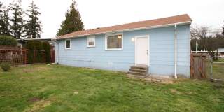 2 Bed 1 Bath - Excellent Condition - Pet Friendly - Large Fenced Yard Gallery 10