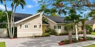 9005 SW 102nd Ct Gallery 1