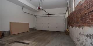 3002 Franklin Boulevard Gallery 21