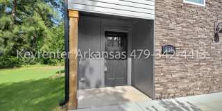 Beautiful 2 Bed, 3 Bath Home Just Off Weddington! Gallery 5