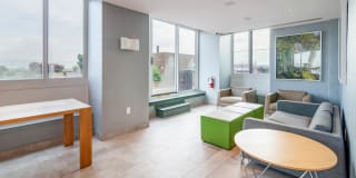 The Brooklyner Gallery 18