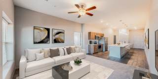 The Halston Gallery 15