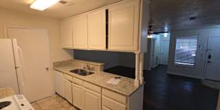 629 West Ridge Dr **Ask about our NO CASH DEPOSIT option!** Gallery 21