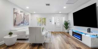 671 Lindell Boulevard Gallery 3
