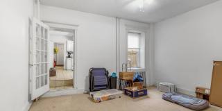 218 GRAPE Street Gallery 7