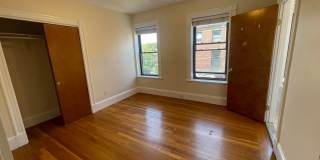 Large, updated 3 bed unit in a prime location in Brookline! Gallery 7