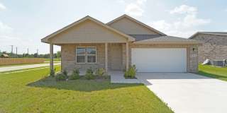 FOR LEASE!  4 Bedrooms - 2 Baths - 2 Car Garage. Gallery 1