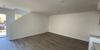 1158 W. 38th St Gallery 14