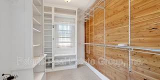 1507 Broadway St Gallery 21