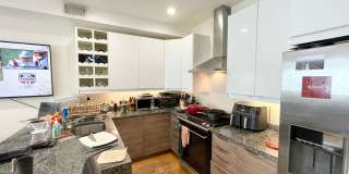 Beautiful 6 Bed Condo Style Apartment Available 9/1/26 Gallery 13