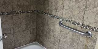 Autumn Creek Apartmenta Gallery 24