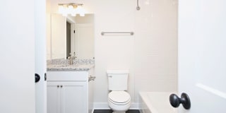 Dog-Friendly Old Trail Townhome Gallery 20