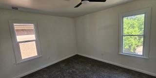 2509 Gladstone St Gallery 22