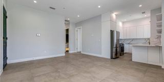 1556 South Bundy Drive Gallery 3