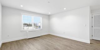 180 Deer Park Avenue Gallery 8