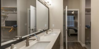 Verso Luxury Apartments Gallery 55