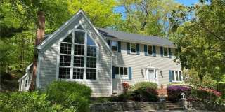 91 Raymond Street Gallery 1