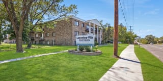 Larpenteur Villa Gallery 1