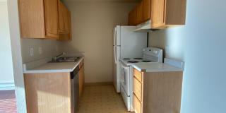1 bedroom, 1 bathroom upstairs apartment Gallery 1