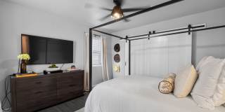 Spacious 4BR House in Denver Gallery 13