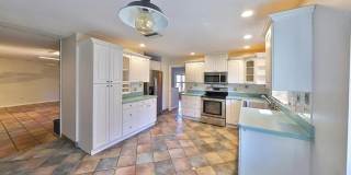 1000 Crooked Oak Court Gallery 4