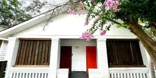 Room in 4 Bedroom Home at Griffin St NW Gallery 4