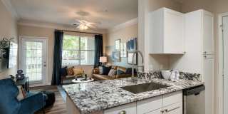 Avana Creekside Gallery 15