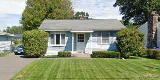 2 BD  1 BA  South Colonie Schools Gallery 1