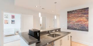 Luxury U St Condo | 2 Bed + Den | 2 Bath | 1,350 Sf | Large Balcony | 1 Garage Parking Space Gallery 8
