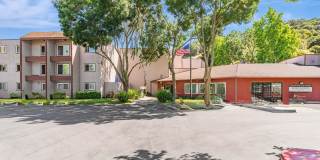 Martinez Hillside - 55+ Active Adults Apartment Homes Gallery 22