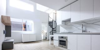 The Fairfax Gallery 15