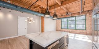 1017 W Washington Boulevard Gallery 4