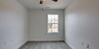 Fresh and so Clean Clean Close to Everything! Gallery 35