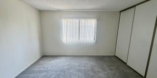 Ralston Village Remodeled Condo Gallery 4